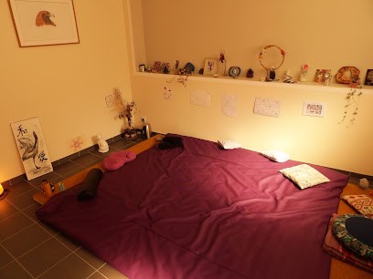 Shiatsu et Chi Nei Tsang Sandrine Dersoir, Praticien de Médecine Alternative à Bouillé-Ménard