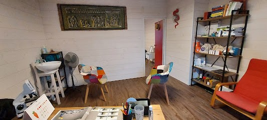 Véronique Lesueur Sophrologue Terrasson, Praticien de Médecine Alternative à Terrasson-Lavilledieu