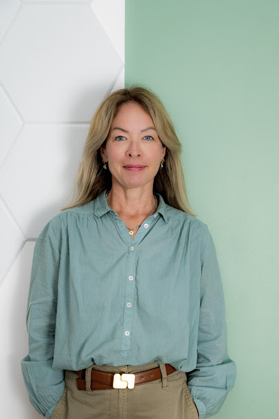 Naturopathe-Facialiste Kobido-Versailles-Virginie Pape, Praticien De Médecine Alternative à Versailles