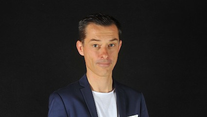 Lionel TOMASENSKI - Hypnose Coaching La Rochelle, Hypnothérapeute à La Rochelle