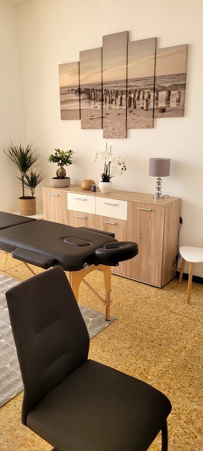 Fatiha Grabsi - Réflexologie & Massage Bien-être, Réflexologue à Vallauris