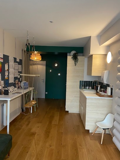 Francine CARVALHINHA - THERAPIE IR® Intelligence Relationnelle - HYPNOSE - RITMO (id.EMDR) - Approche Polyvagale - COURBEVOIE, Hypnothérapeute à Courbevoie