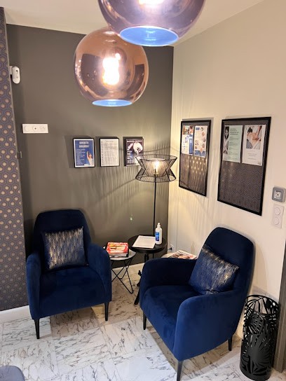 Linh-Lan NGUYEN Énergétique Traditionnelle Chinoise - Tuina - Massage Californien, Praticien de Médecine Alternative à Caluire-et-Cuire