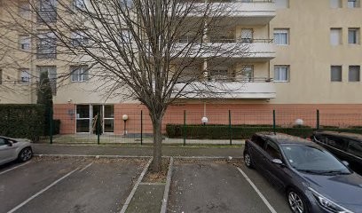 Corinne LAST, Praticien de Médecine Alternative à Vitrolles