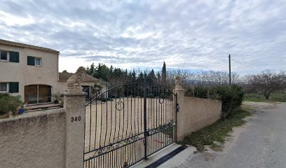 Mei Yee is an expat coach, helping expat women thrive, bringing harmony, fulfillment, and joy to their new surroundings., Hypnothérapeute à Cadenet