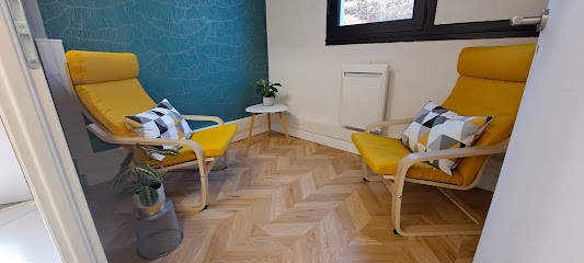 Sandra Lafon, Praticien de Médecine Alternative à École-Valentin