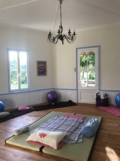 Suzanne Yates, Wellmother @ La Source, Praticien de Médecine Alternative à Miélan