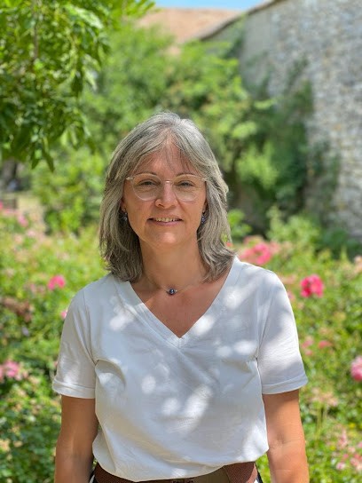 Sarah Ravaud, Conseillère Agréée En Fleurs De Bach Et Formatrice En Fleurs De Bach, Praticien de Médecine Alternative à Vouillé