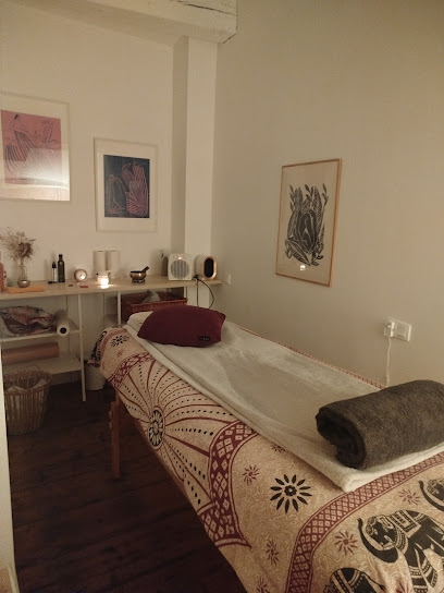 Carmen Kōhâmessence Ayurveda | Massage Ayurvédique & Bilan Personnalisé, Praticien De Médecine Alternative à Bordeaux