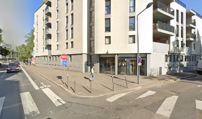 Womanity Home, Praticien de Médecine Alternative à Villeurbanne