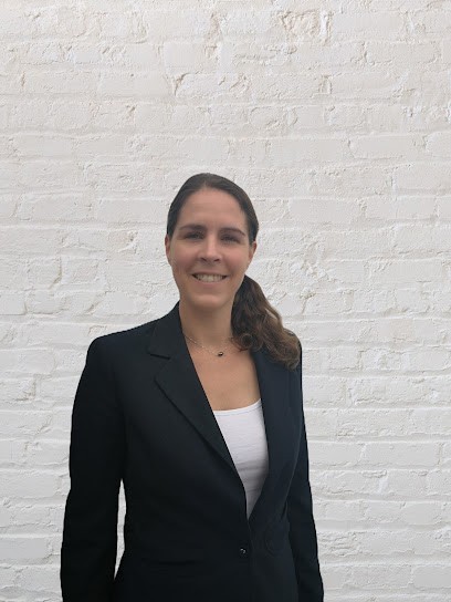 Thérapeute TCC Stéphanie Ricome, Hypnothérapeute à Suresnes