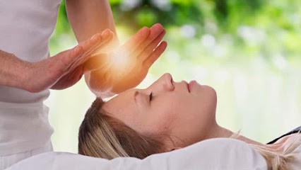 Corinne MONNIER MAGNETISEUR-ENERGETICIENNE PRATICIENNE MASSAGE BIEN ÊTRE, Praticien de Médecine Alternative à Colomiers