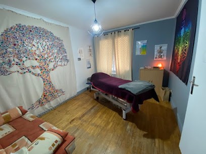 Mercedes RECHE Magnétiseur, Rebouteux, Coupeur De Feu, Praticien de Médecine Alternative à Saint-Étienne