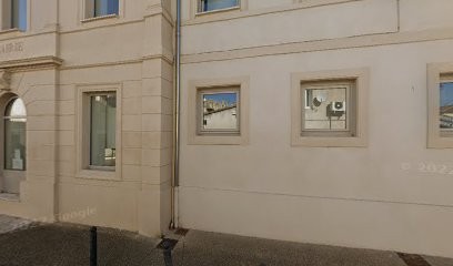 Eugénie DesFLeurs, Praticien de Médecine Alternative à Saint-Andiol