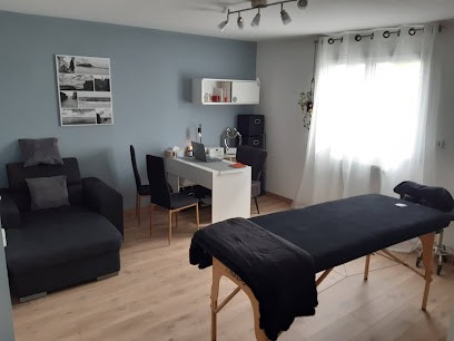 Etre Par Fanny : Thérapeute Hypnose & EMDR, Energéticienne Et Formatrice Reiki, Hypnothérapeute à Saint-Berthevin