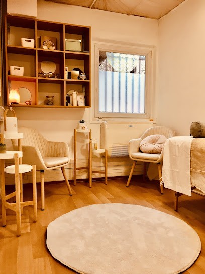 Nahani Michelas - Soins énergétiques Et Massages, Praticien de Médecine Alternative à Meylan