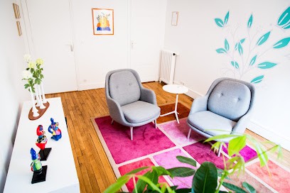 Marie Helene Macarro, Praticien de Médecine Alternative à Paris 16