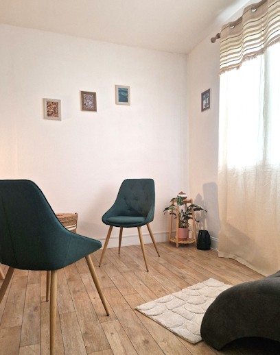 Aurélie Etiennette Sophrologue Diplômée Du CFSP, Praticien de Médecine Alternative à Pîtres