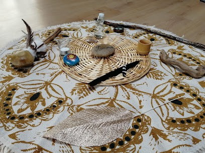 Sabine - Artisan De Lumière - Énergéticienne -Guérissologue - Facilitatrice En Constellations Familiales Et Méditation Active, Praticien de Médecine Alternative à Tarascon