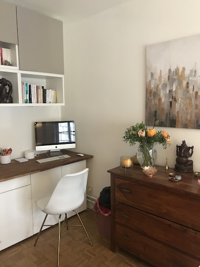 Naturopathe Paris 2eme Debenne Magali, Praticien de Médecine Alternative à Paris 02