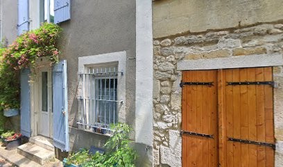 Julie CAPITREL, Praticien de Médecine Alternative à Langoiran