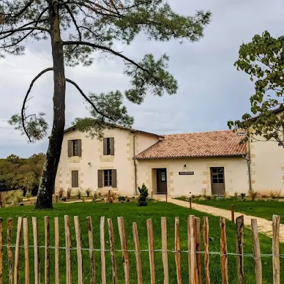 Alexandra Cornet Lassept EI -Etre Moua, Praticien de Médecine Alternative à Capian