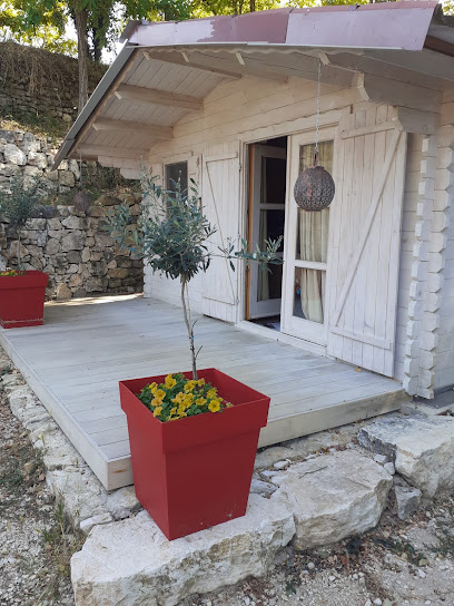 Laetitia Mas, Praticien De Médecine Alternative à Saignon