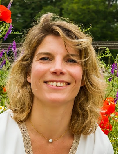 Maud Robin - Praticienne en Sophrologie Hypnose et Médiation équine, Hypnothérapeute à Épône