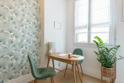 Caroline Marini - Sophrologue, Praticien de Médecine Alternative à Marseille 01