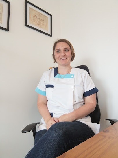 Leleu Charlotte, Praticien de Médecine Alternative à Saintes