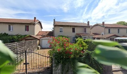 Mme Wang Shuping, Praticien de Médecine Alternative à Roussillon