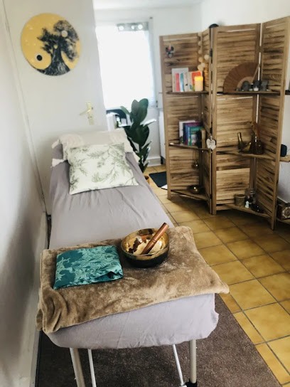 Julie Muller ( sophrologue, hypnothérapeute, énergéticienne ), Praticien de Médecine Alternative à Faulquemont