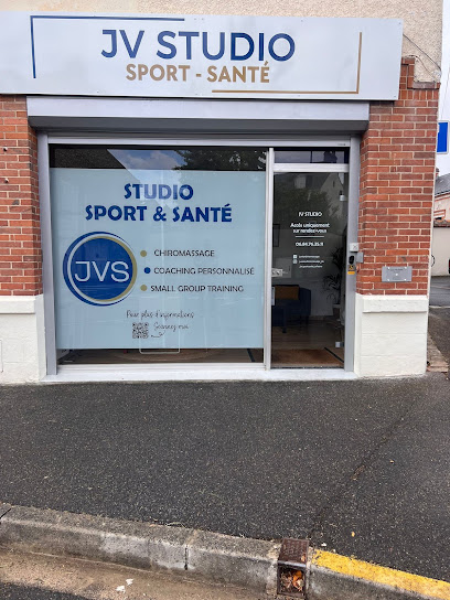 Junior Velasquez - Éducateur Sportif Thérapeutique .Chiromasseur - Physiotherapeute -Jv Studio Sport Et Santé - Orléans, Praticien De Médecine Alternative à Orléans