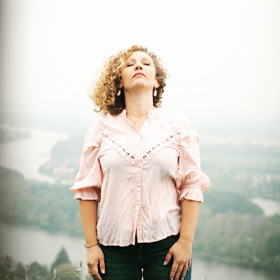 Claire Sénécal Sophrologue - Le Manoir, Praticien de Médecine Alternative au Manoir