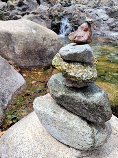 Bleunoisette, Praticien de Médecine Alternative à Oletta