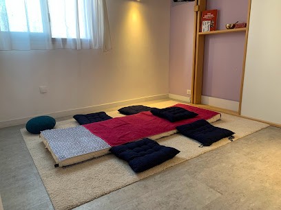 Romain Shiatsu, Praticien de Médecine Alternative au Cannet