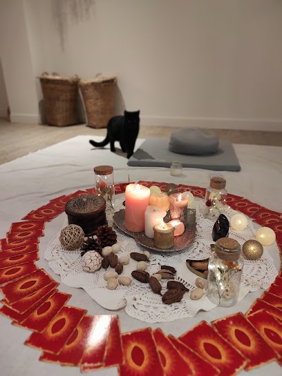 Maryne AZAGURY Sophro Thérapeute Doula, Praticien de Médecine Alternative à Grasse