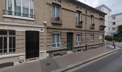 Laura Bourgain Naturopathe, praticienne irrigation du colon, Praticien de Médecine Alternative au Havre