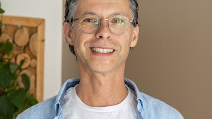 Éric GUERMAH - Réflexologue - Praticien Maitre Reiki, Réflexologue au Rheu