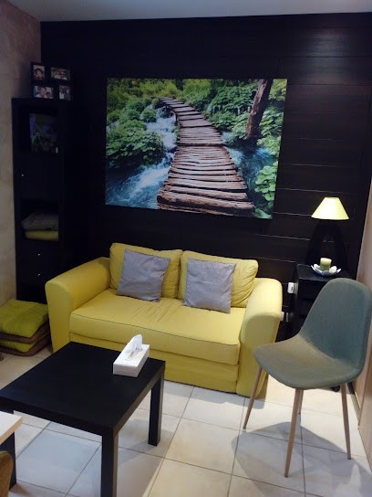 Hypnose Pays d'Aix - Nathalie Aharonian Hypnose Ericksonienne PNL RITMO (proche EMDR), Hypnothérapeute à La Barben