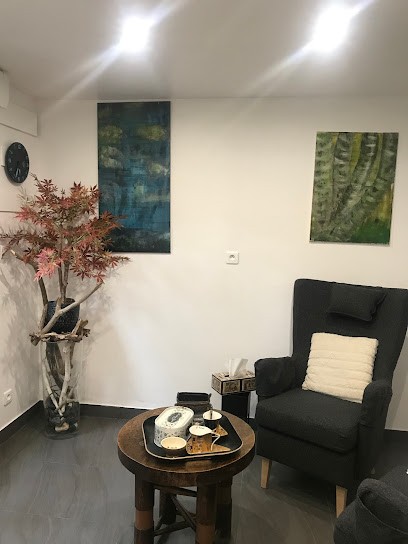 Wira Barez DAULNE, Hypnothérapeute à Maisons-Laffitte