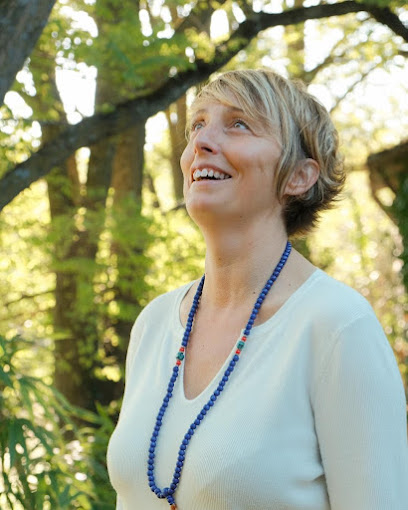 Florence Courtois Magnétiseuse, Praticien De Médecine Alternative à Paris 05
