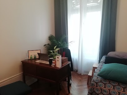Laure Sapey - Naturopathe - Massages • Réflexologie | Lyon-Villeurbanne, Praticien de Médecine Alternative à Villeurbanne