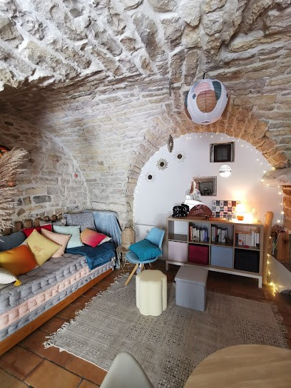 Laurianne LEON - Naturopathie Et Thérapie énergétique Et Holistique, Praticien de Médecine Alternative à Saint-Côme-et-Maruéjols