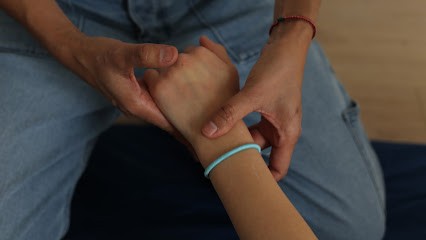 Dhunya Soehali, Praticien de Médecine Alternative à Villemomble