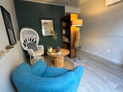 Pauline Ruault Ostéothérapeute Masseur, Praticien de Médecine Alternative à Villeneuve-lès-Avignon