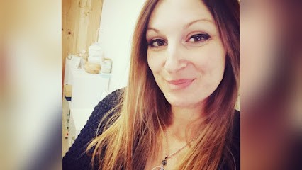 Jennifer Giunta, Praticien de Médecine Alternative à Saint-Étienne-de-Saint-Geoirs