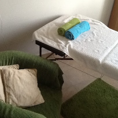 Action-Energie Bien Etre Et Conseil Formatrice Maitre Reiki., Praticien de Médecine Alternative à La Fare-les-Oliviers