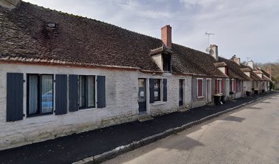 Fabienne Lizan, Praticien de Médecine Alternative à Saint-Bonnet-Tronçais
