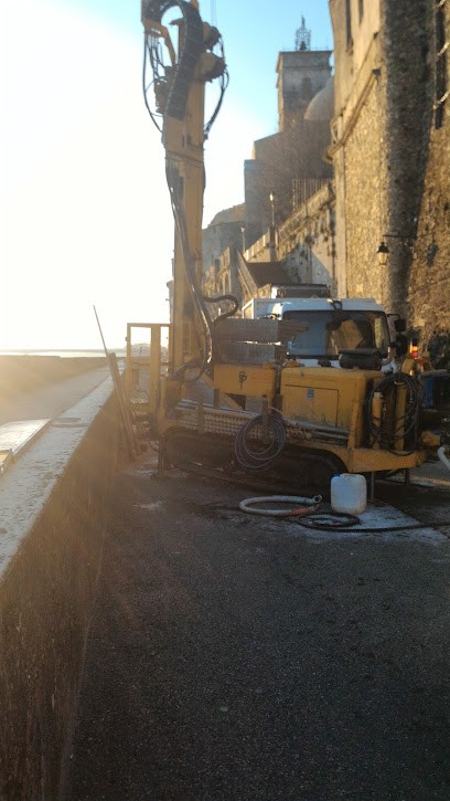 Céline Porte Capela Sophrologue, EMDR, EFT, Hypnose, Méditation, Massage Et FORMATRICE En Bien-être Au Travail, Praticien de Médecine Alternative à Pont-Saint-Esprit